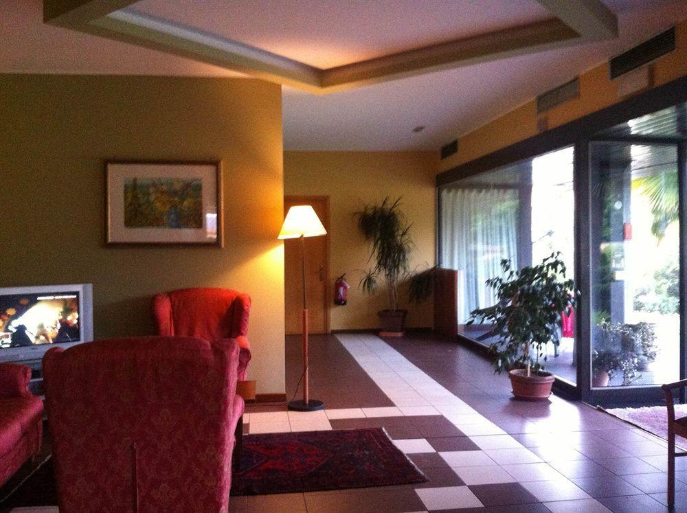 Fornaci di Barga Hotel Cristallo Barga מראה חיצוני תמונה