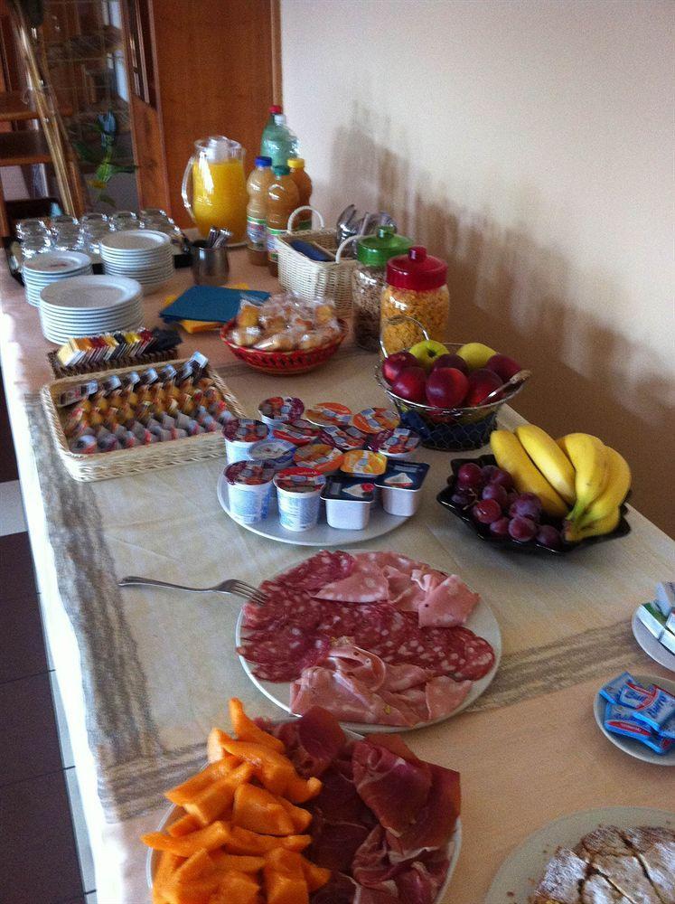 Fornaci di Barga Hotel Cristallo Barga מראה חיצוני תמונה