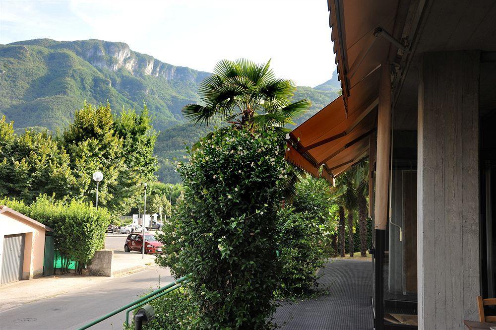Fornaci di Barga Hotel Cristallo Barga מראה חיצוני תמונה